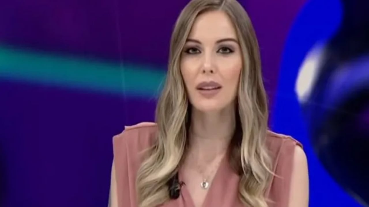 Foto - Ünlü ekran yüzü resmen çıldırdı: Vasıfsızlar, pislikler! Allah şahidimdir ki...