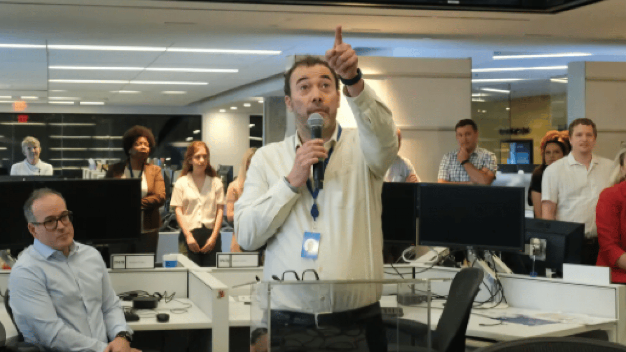 Ünlü gazetede istifa depremi! Son karar bardağı taşırdı