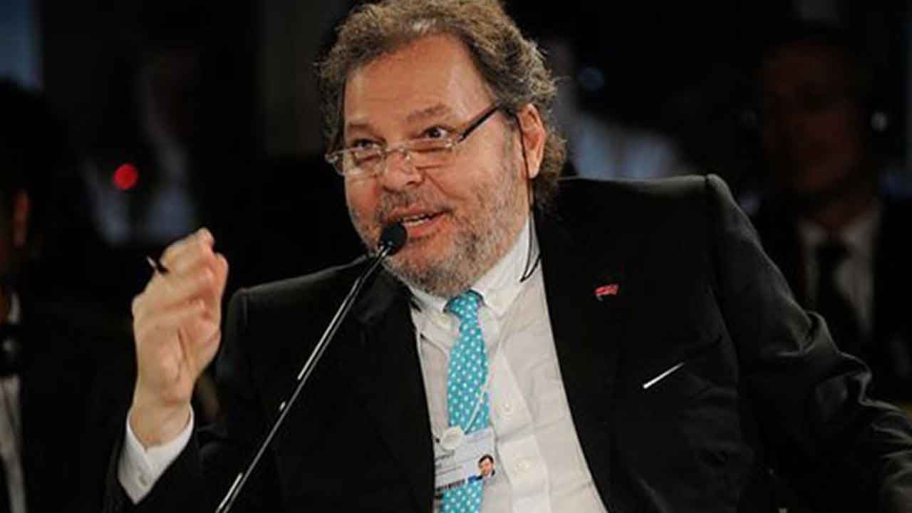 Foto - Ünlü iş insanı, canlı yayın arasında Erdoğan'dan aldığı uyarıyı ilk kez açıkladı: Ne biçim oturuyorsun sen?