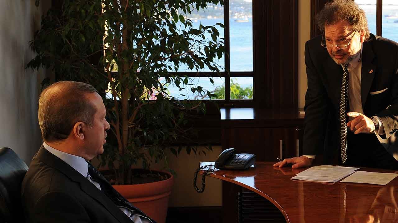 Foto - Ünlü iş insanı, canlı yayın arasında Erdoğan'dan aldığı uyarıyı ilk kez açıkladı: Ne biçim oturuyorsun sen?