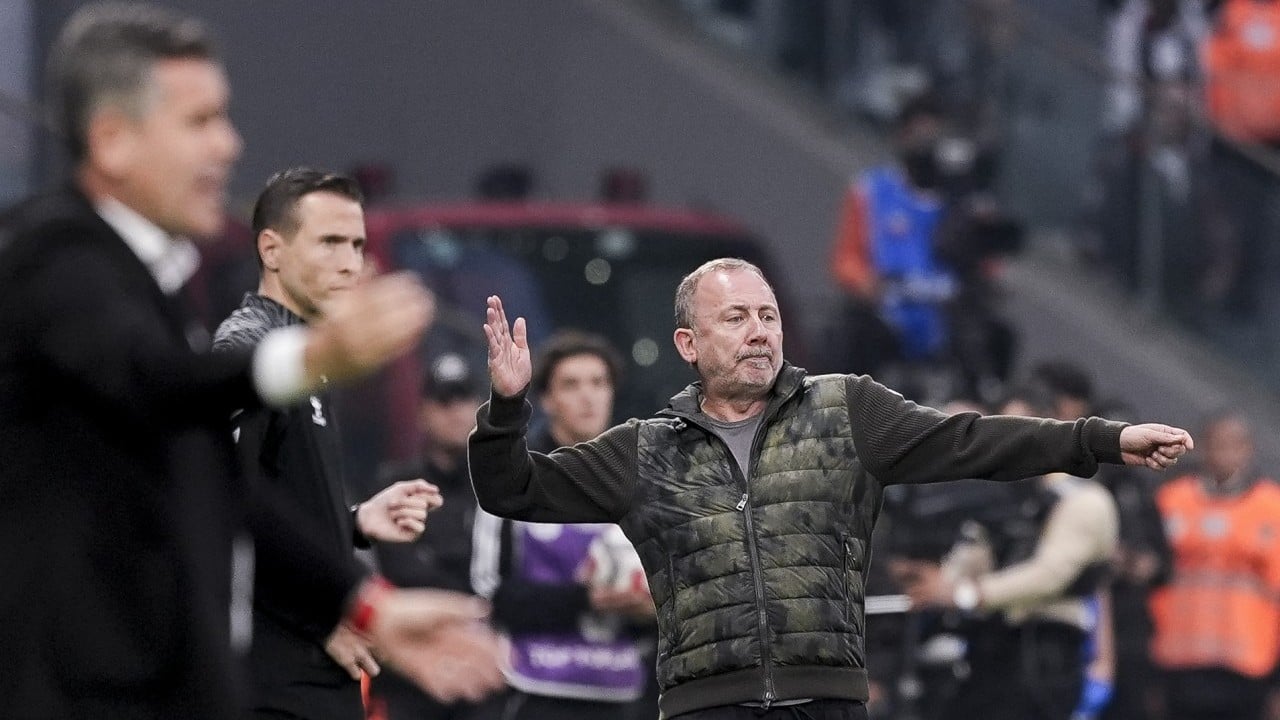 Foto - Ünlü oyuncu kızağa çekiliyor nihayet! Beşiktaş'ta beklenen sürpriz gerçekleşiyor sonunda... 