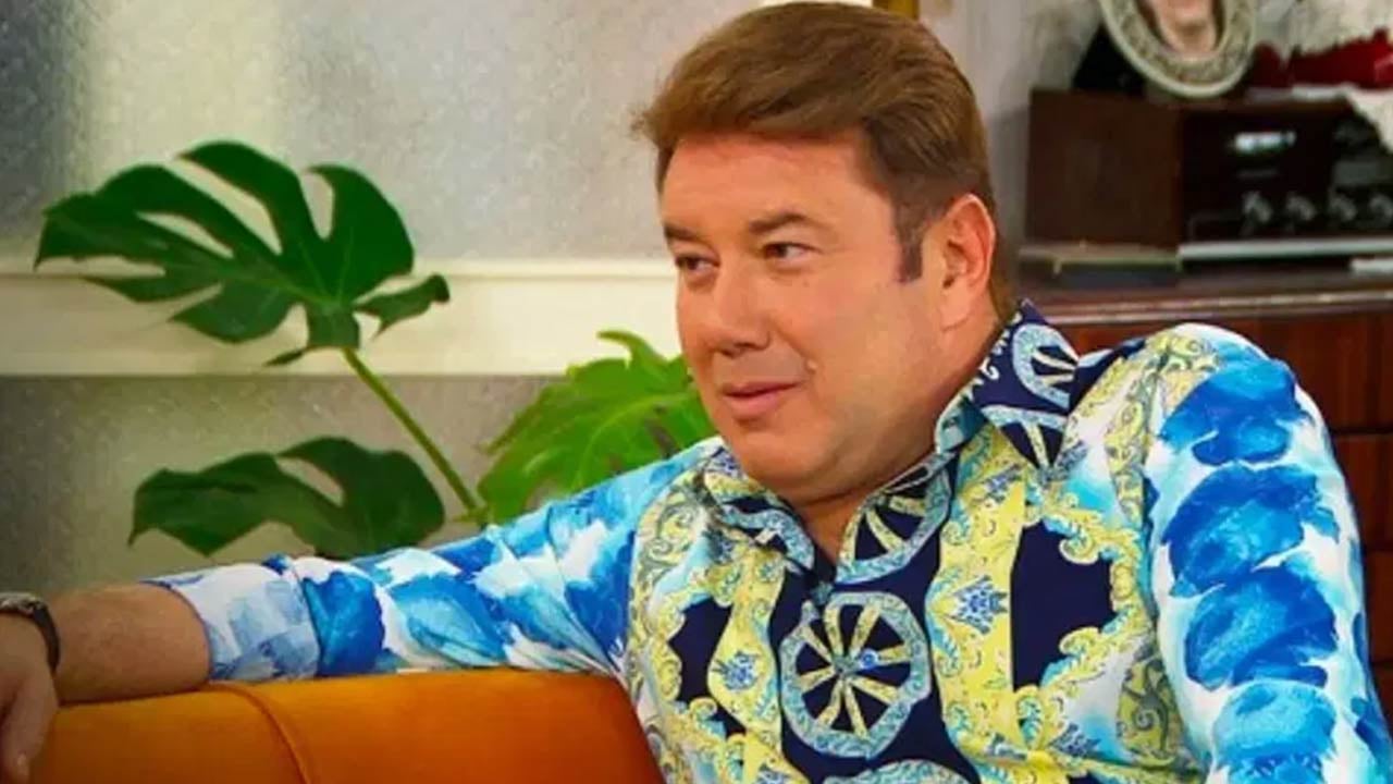 Foto - Ünlü oyuncu milyonların duygularına tercüman oldu! ‘Ailelerinin s… sokağa attığı…’