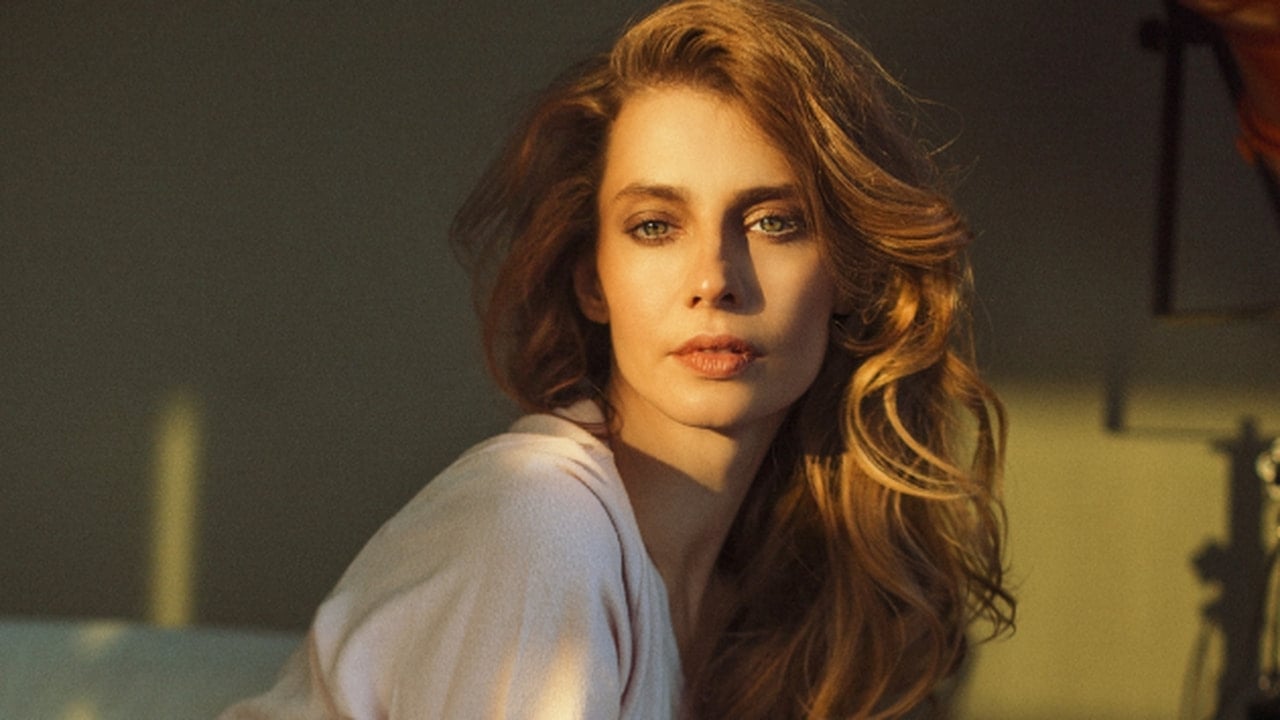 Foto - Ünlü oyuncu Tuba Ünsal’dan laikçileri çıldırtacak çıkış: "Yoga cool ama dua deyince neden rahatsız oluyorsunuz?"