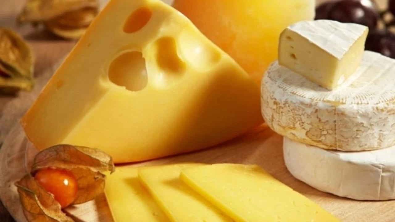 Foto - Ünlü peynir markası hakkında şok karar: Raflardan acil olarak toplatılıyor! Sakın yemeyin