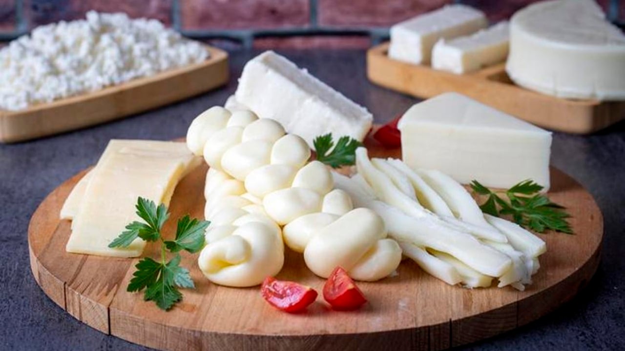 Foto - Ünlü peynir markası hakkında şok karar: Raflardan acil olarak toplatılıyor! Sakın yemeyin