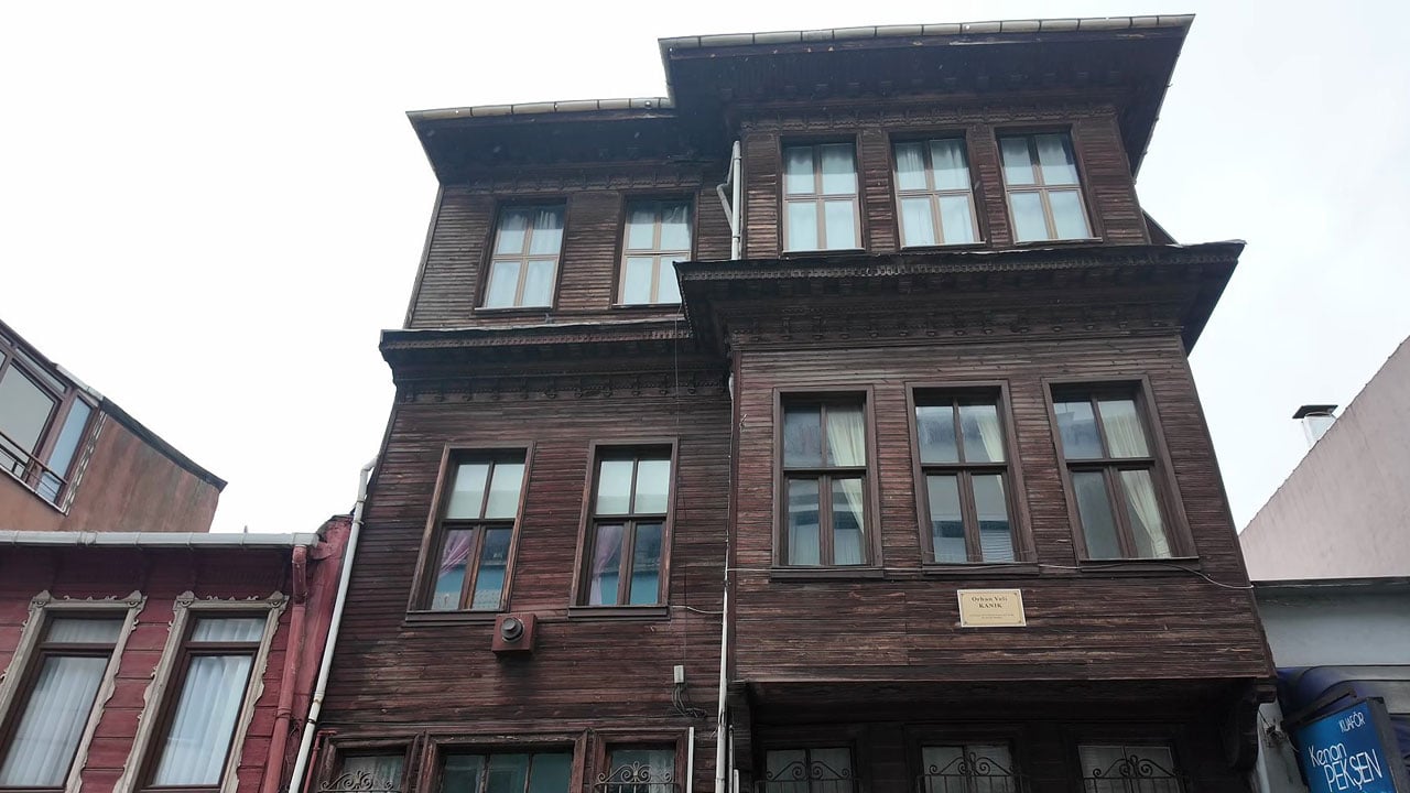 Foto - Ünlü şair bu evde doğdu! Beykoz'daki ev 80 milyon liraya satışa çıktı