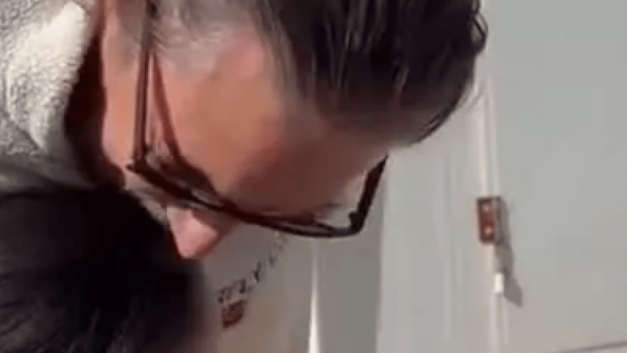 Foto - Ünlü sanatçı Ramazan'da Hatay'a gitti: Depremzede ailelere yardımıyla gönülleri fethetti!