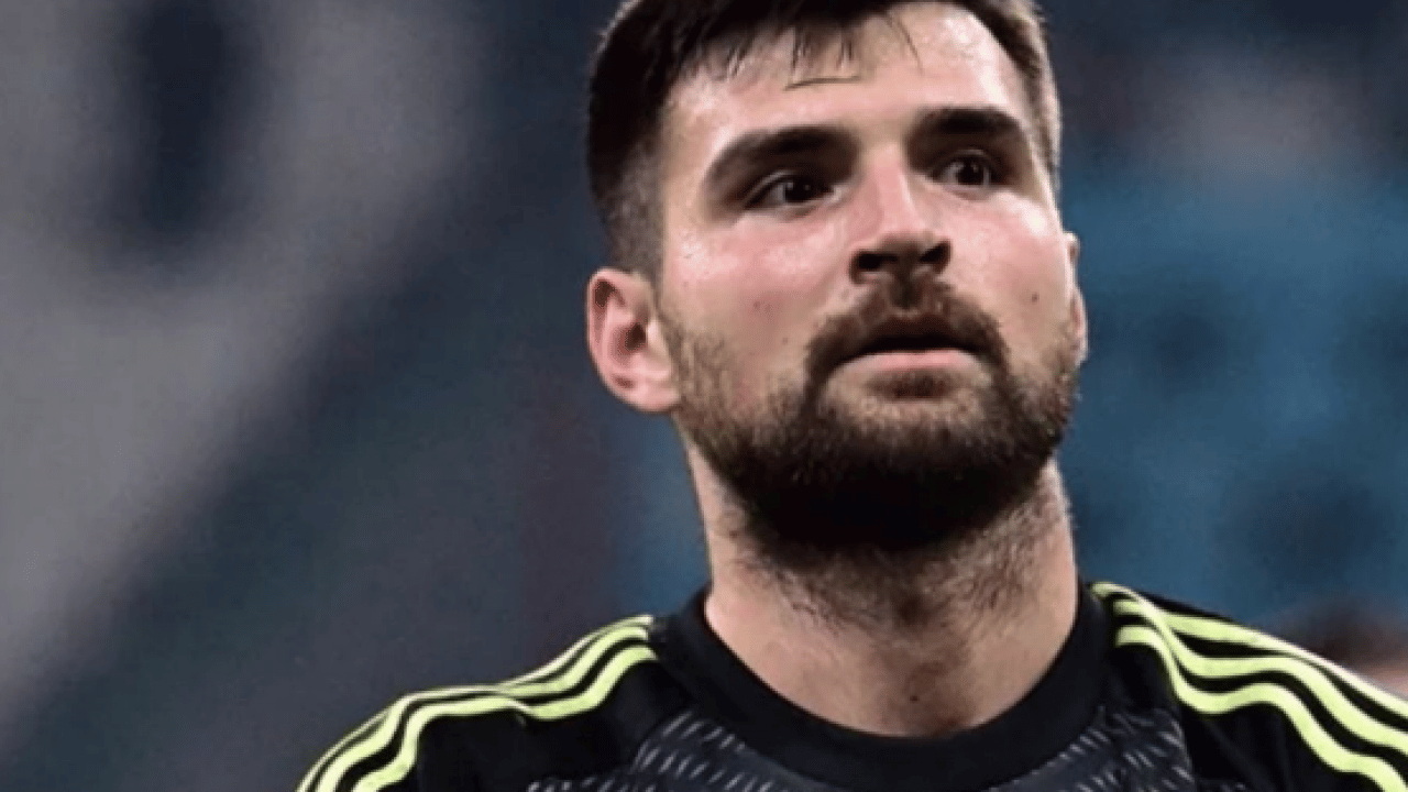 Foto - Ünlü takımın sürpriz kararı.. Günay Güvenç'in yerine Ersin Destanoğlu!