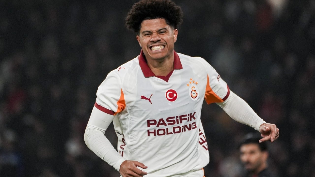 Foto - Ünlü yönetici düğmeye bastı! Afrika Kupası sonrası... Galatasaray'ın uçağı kalktı! İstikamet önce İngiltere, sonra...