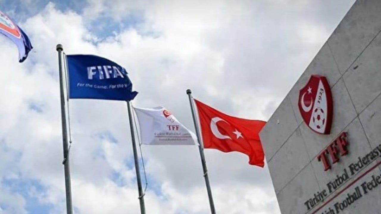 Foto - Ünlü yorumcu 'çok üzücü' diyerek duyurdu: Şimdi sırada onlar var!