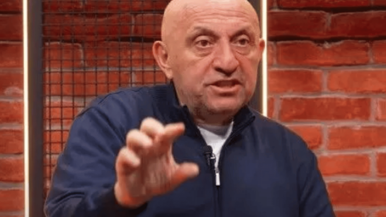 Foto - Ünlü yorumcu Sinan Engin son anda çark etti: Derbi için 'beraberlik' demişti. O kararından vazgeçti!