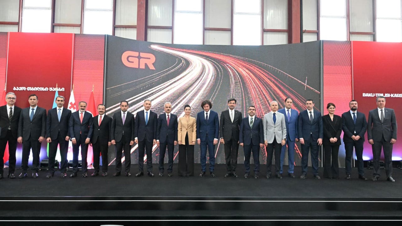 Foto - Uraloğlu: Geleceği şekillendiriyoruz! Bakü-Tiflis-Kars Demiryolu Hattı resmen açıldı