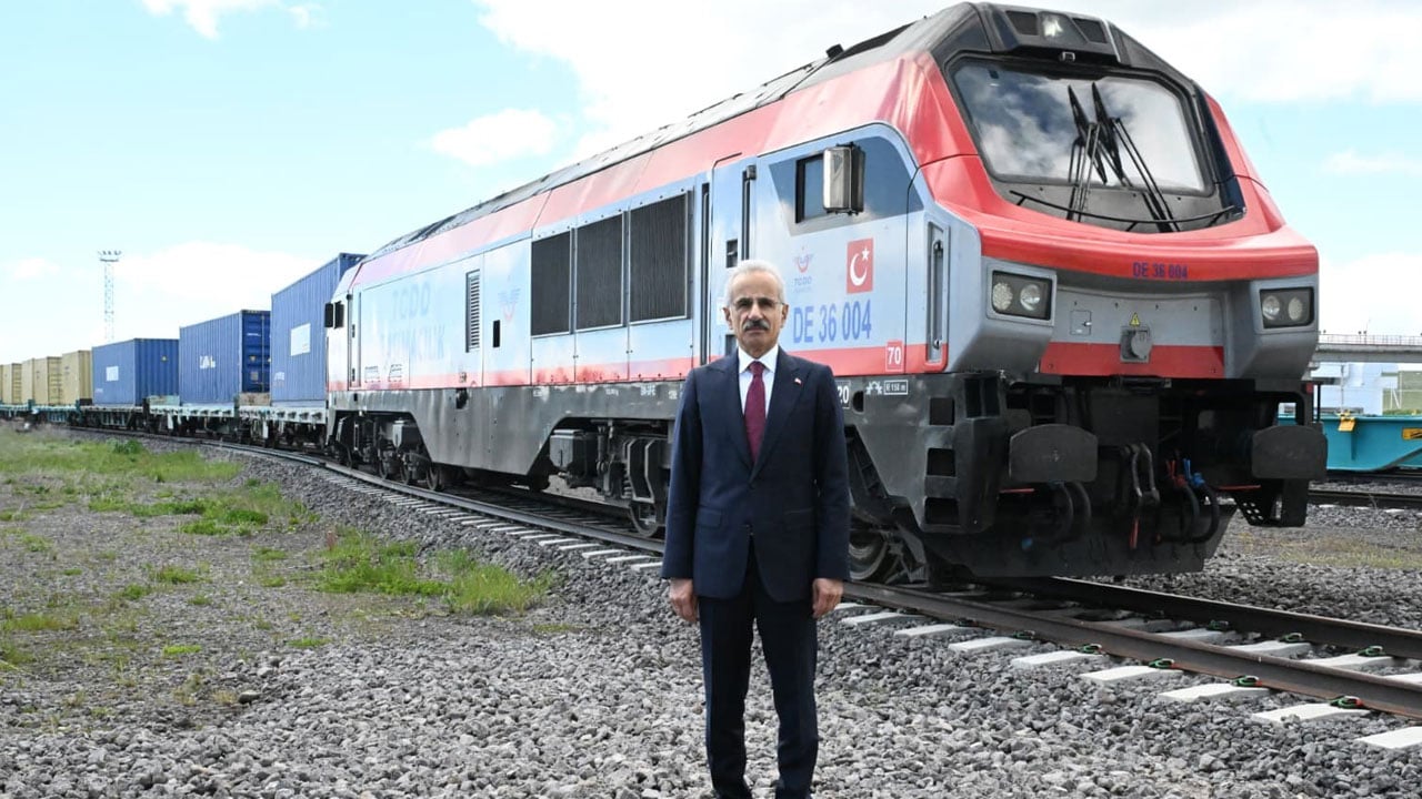 Foto - Uraloğlu: Geleceği şekillendiriyoruz! Bakü-Tiflis-Kars Demiryolu Hattı resmen açıldı