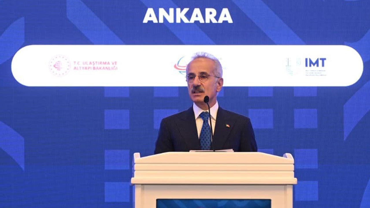 Foto - Uraloğlu, tarihi rakamları açıkladı: 24 yılda ulaştırma ve altyapıya 355 milyar dolar yatırım yaptık!