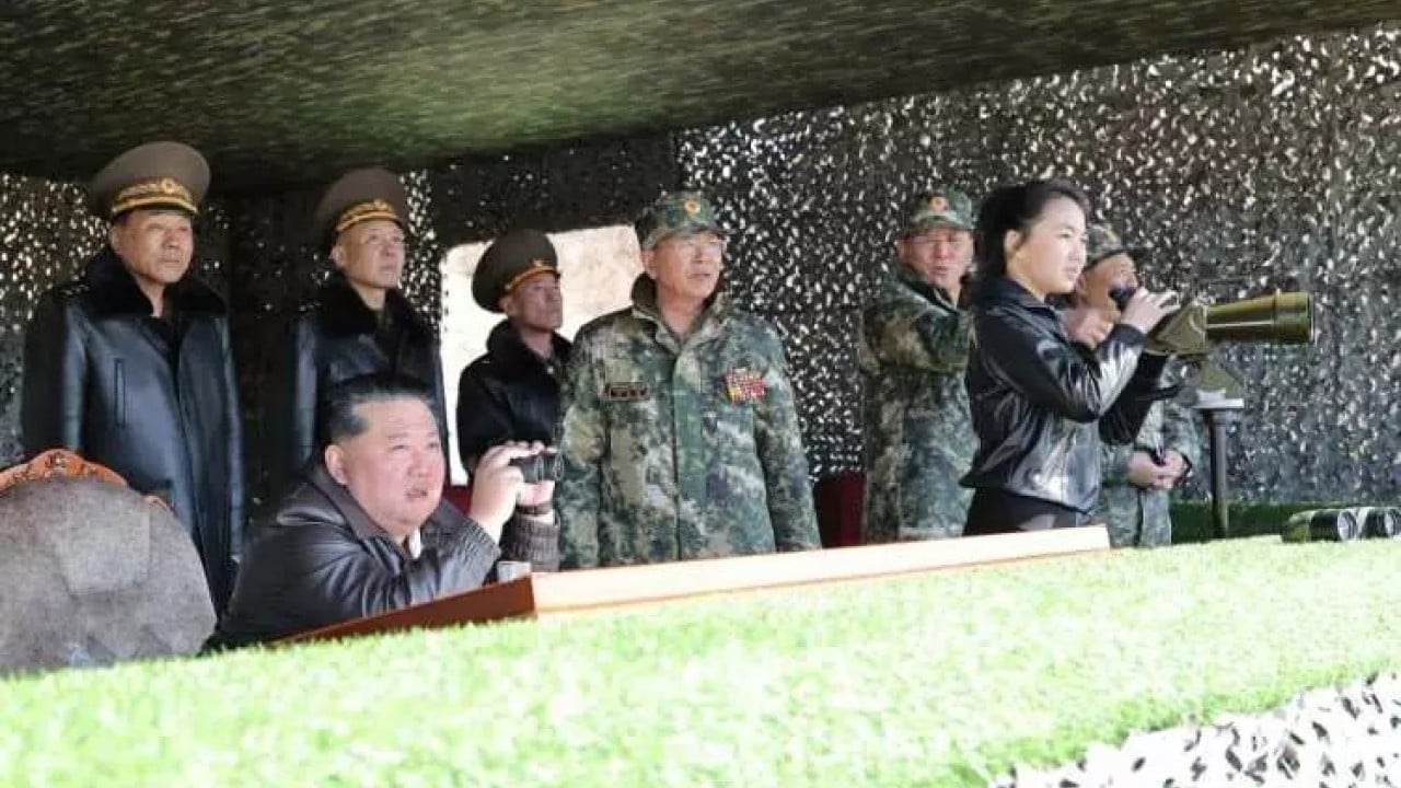 Foto - Ürküten silahı çıkarıp yürüttüler! 'Eşi yok' diyerek duyurdular, veliaht da görüldü