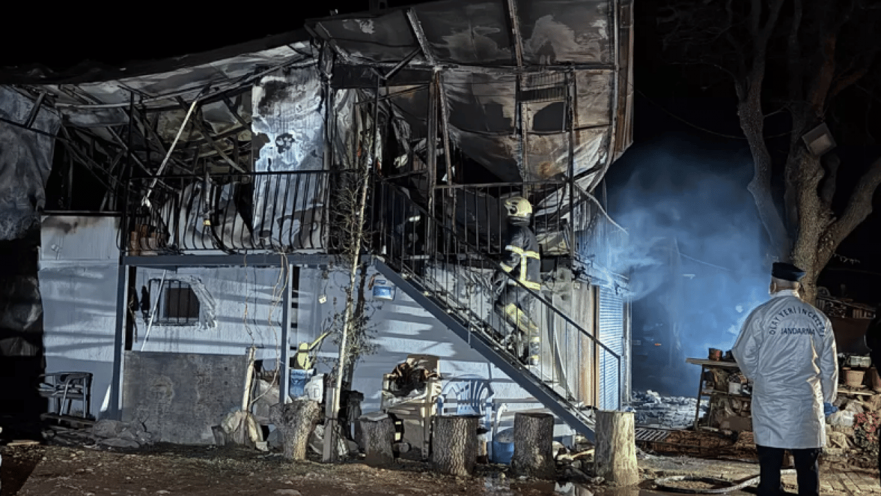 Foto - Uşak'ta feci olay: Yaşlı çift korkunç şekilde can verdi!