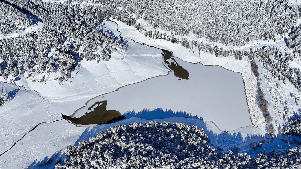 Foto - Uşak'ta kış masalı! Dondurucu gece sonrası manzara değişti