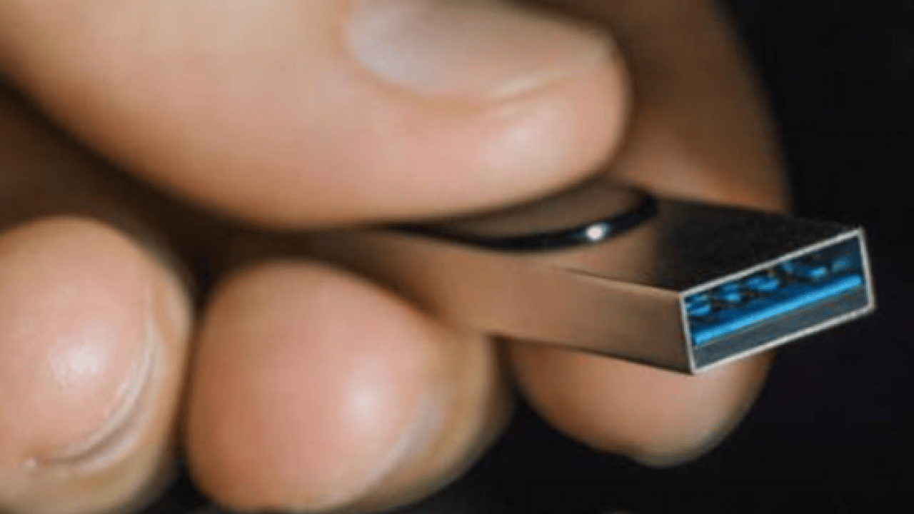 Foto - USB bellek kullananlar dikkat! Geri dönüşü olmayan bu hatayı sakın yapmayın