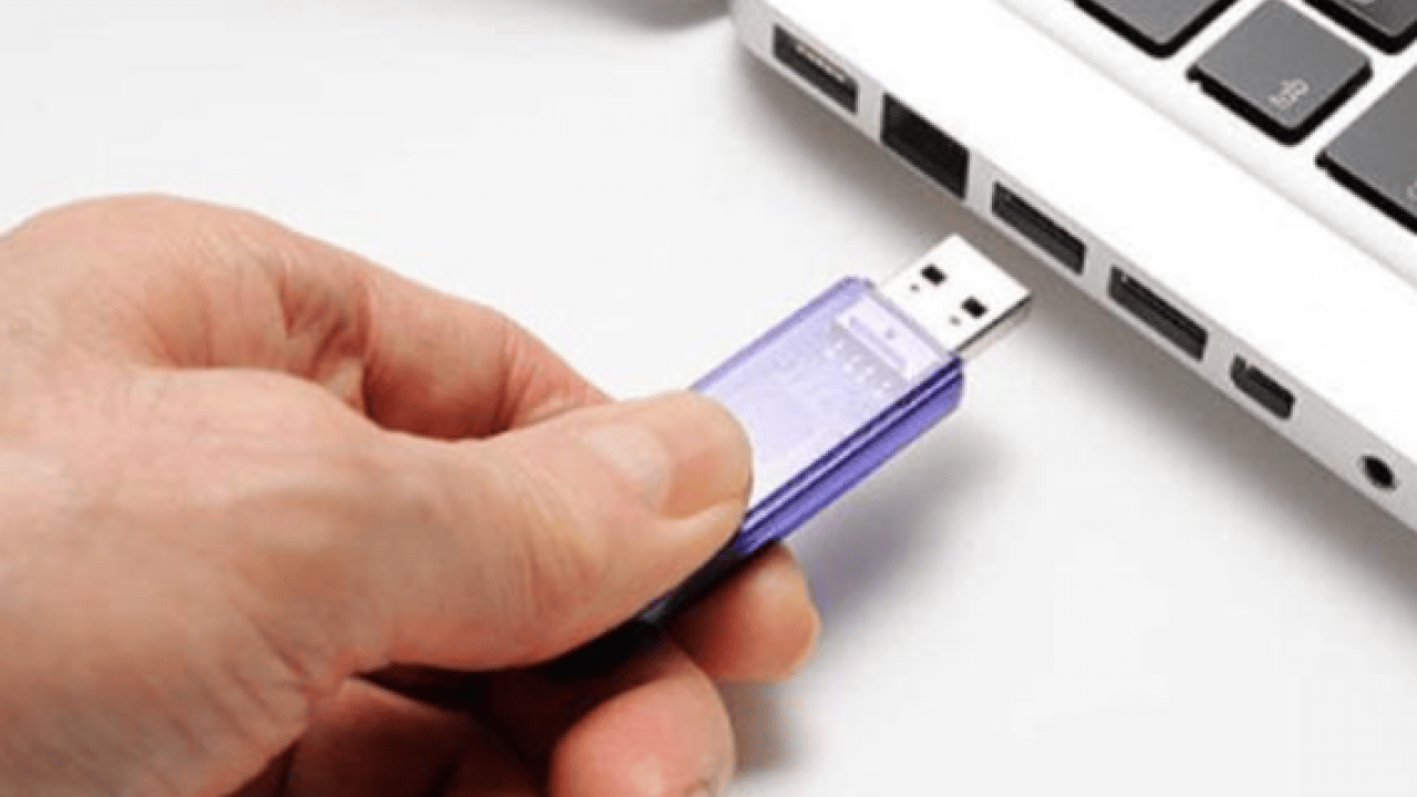 Foto - USB bellek kullananlar dikkat! Geri dönüşü olmayan bu hatayı sakın yapmayın