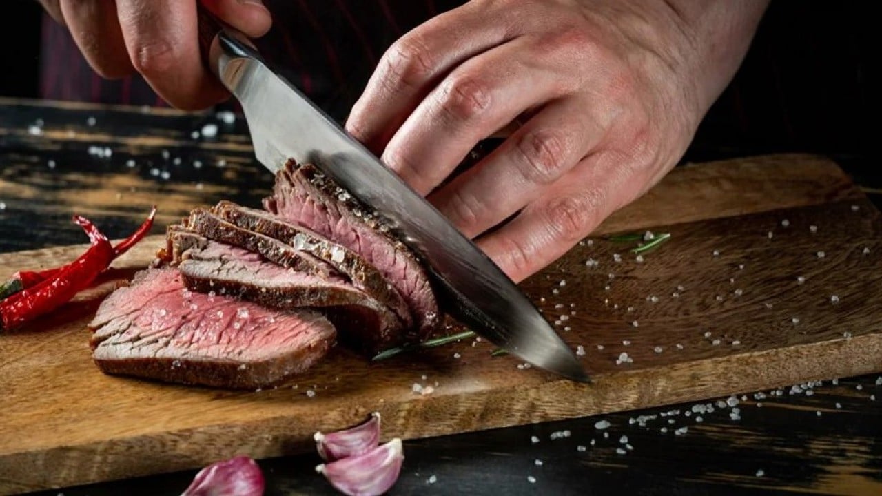 Usta aşçılar açıkladı! Kırmızı etin pamuk gibi yumuşak olmasının sırrı