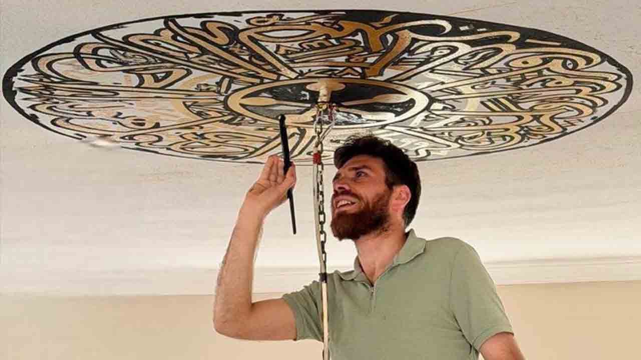 Foto - Ustalar ve imam el ele verdi: Köy camisi sanat eserine dönüştü!