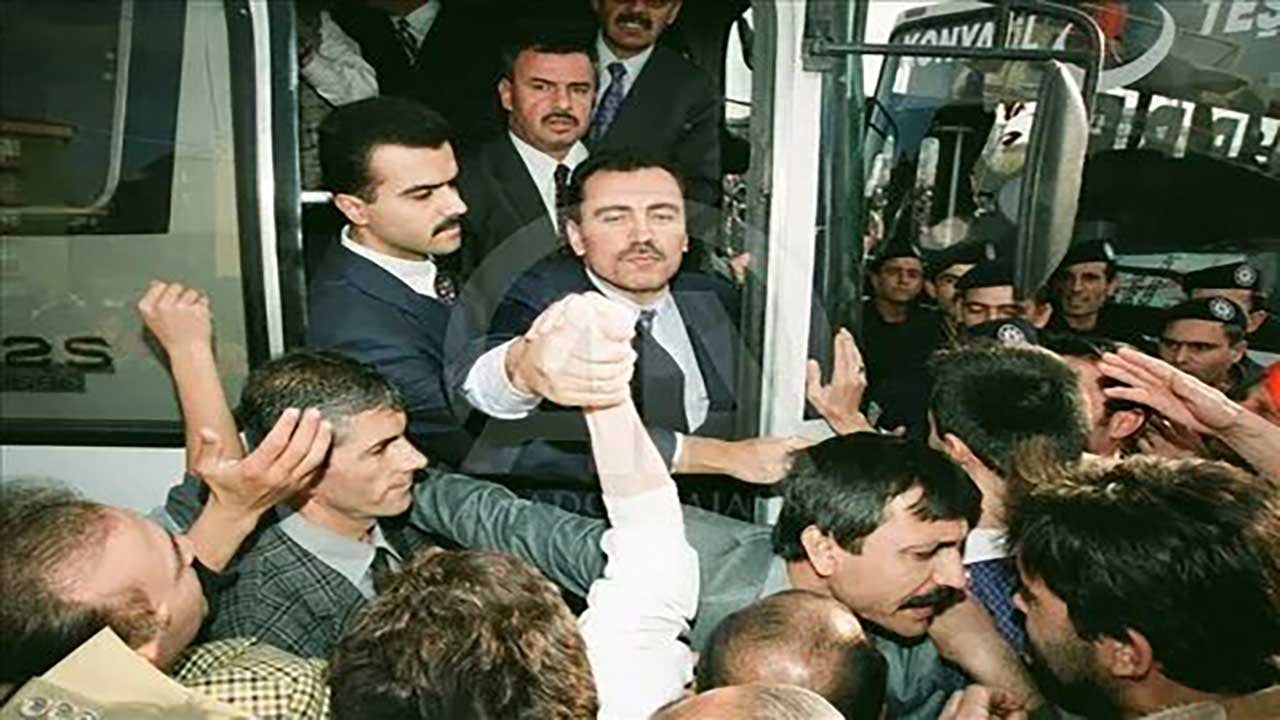 Foto - Üşüyoruz Koca Reis! Şehadetinin 17. yılında Muhsin Yazıcıoğlu dualarla anılıyor!