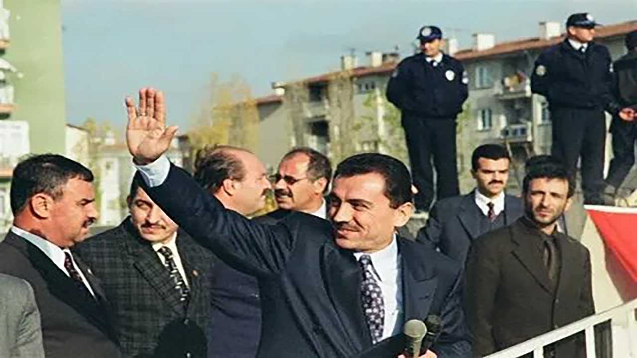 Foto - Üşüyoruz Koca Reis! Şehadetinin 17. yılında Muhsin Yazıcıoğlu dualarla anılıyor!