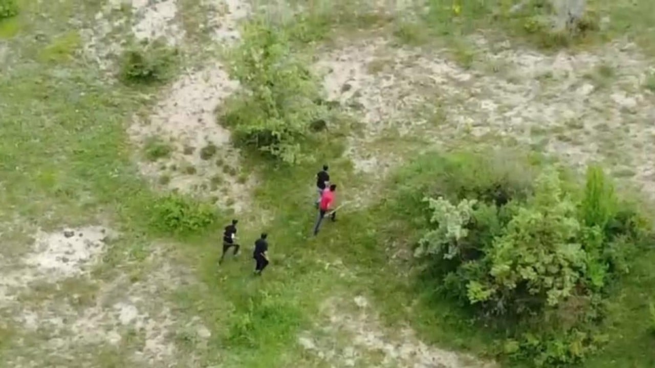 Foto - Uyanık muhtar dronla defineci yakaladı