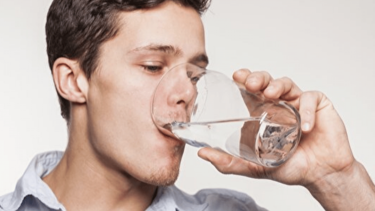 Foto - Uyarıya kulak verin! Tatlı yedikten sonra su içenler bunu sakın yapmayın! Sakın: Kimse bu uyarıyı bilmiyor olabilir