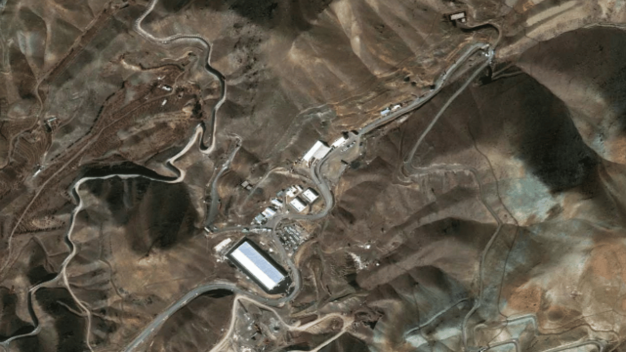 Foto - Uydu görüntüleri ortaya çıktı! İran'ın yeraltı tesisleri hedefte