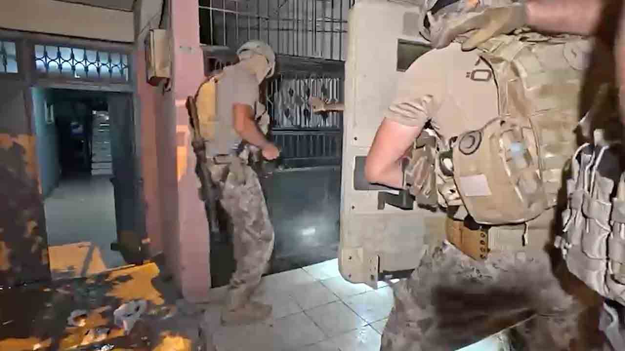 Foto - Uyuşturucu satıcılarına 69 ilde operasyon: Zehir tacirlerine göz açtırılmıyor