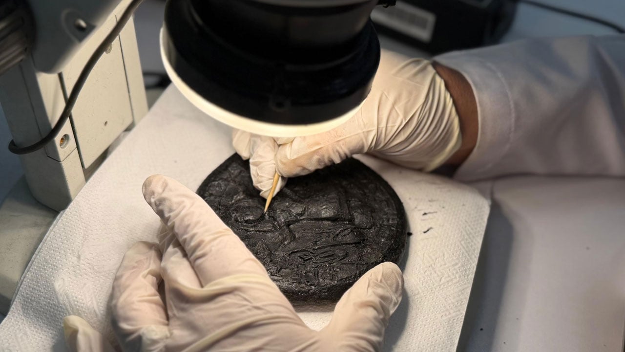 Foto - Üzerlerindeki figürler bilim insanlarını bile şaşırttı! Bu ekmekler 1300 yıllık