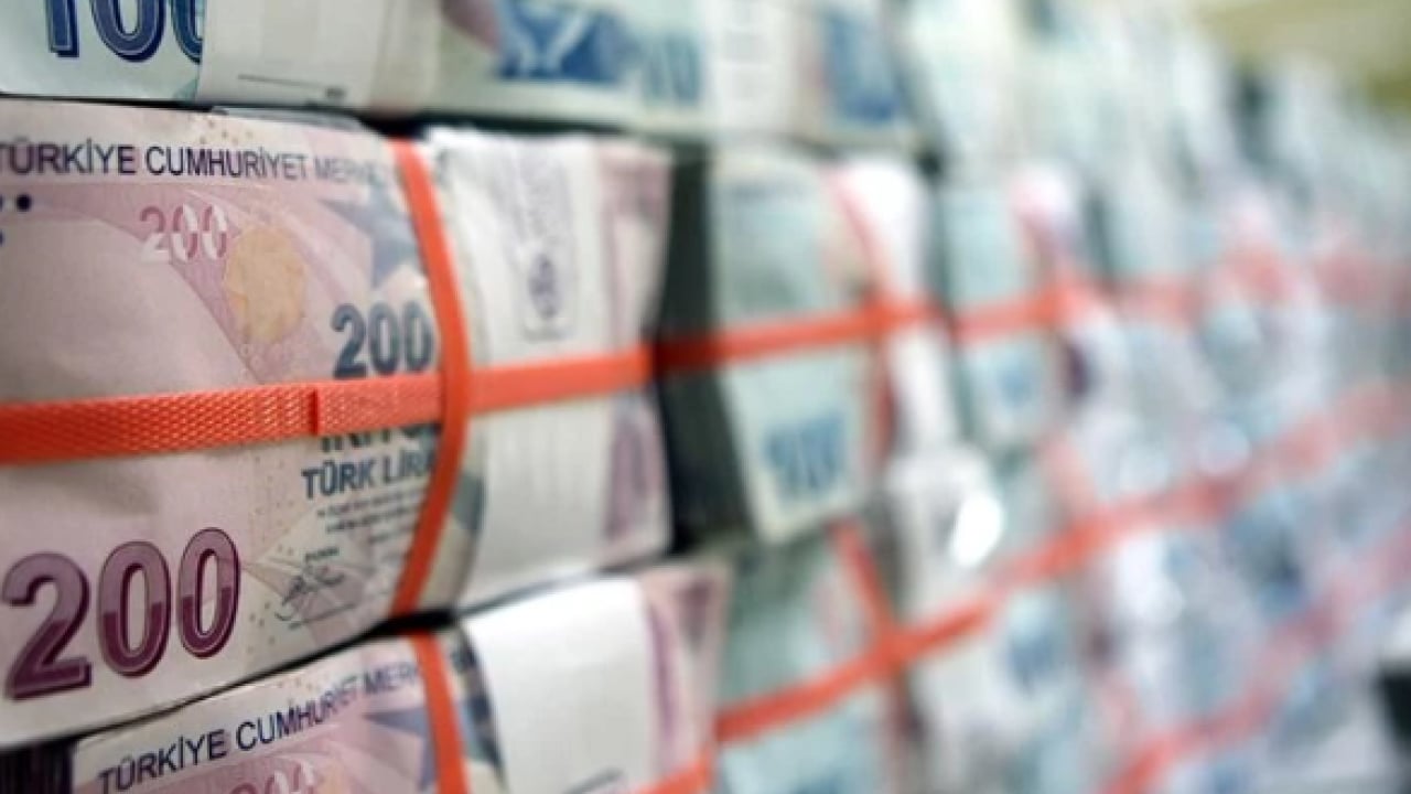 Foto - Uzman isim açıkladı! Çalışan emeklinin maaşı kesilir mi