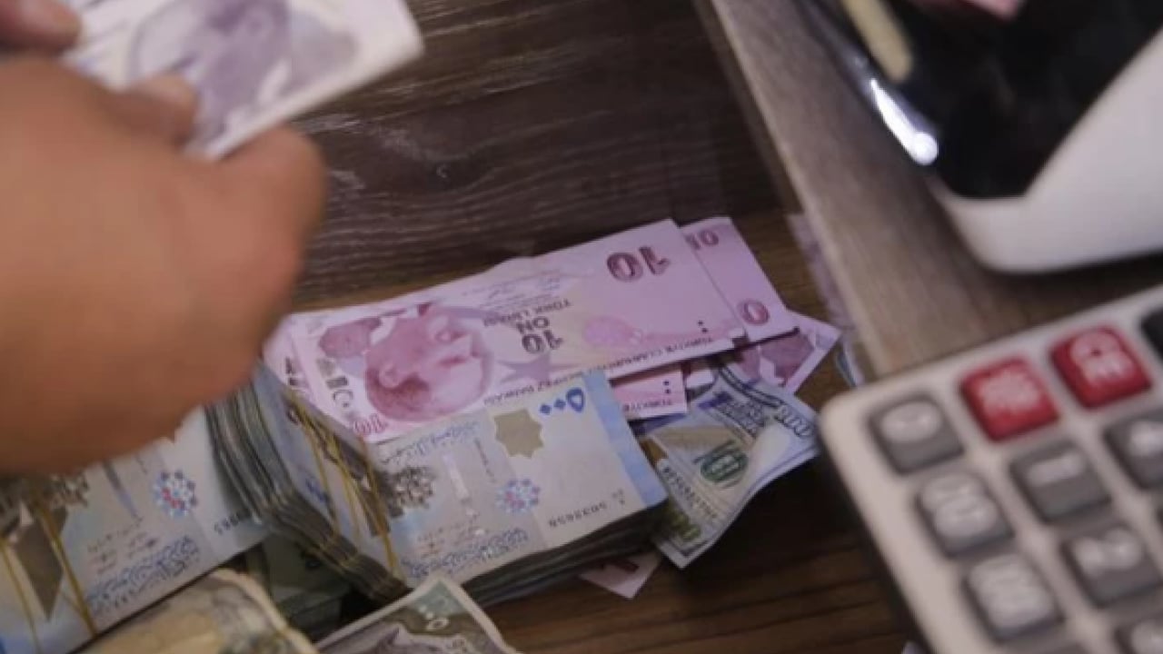 Foto - Uzman isim açıkladı! Çalışan emeklinin maaşı kesilir mi