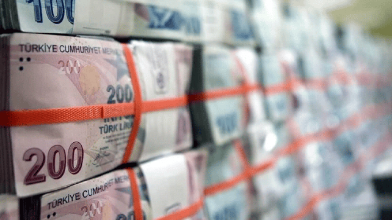 Foto - Uzman isim ‘güçlü duyumlar’ diyerek açıkladı! İşte merakla beklenen emekli bayram ikramiyesi