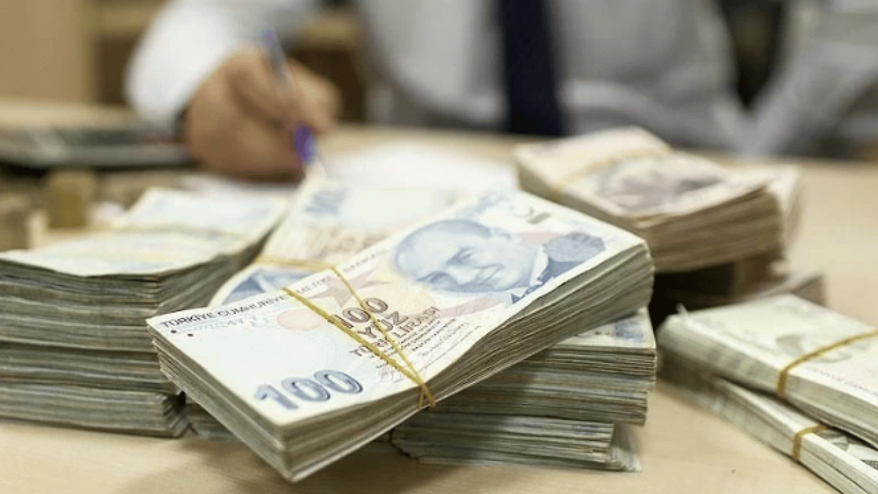 Uzman isim ‘güçlü duyumlar’ diyerek açıkladı! İşte merakla beklenen emekli bayram ikramiyesi