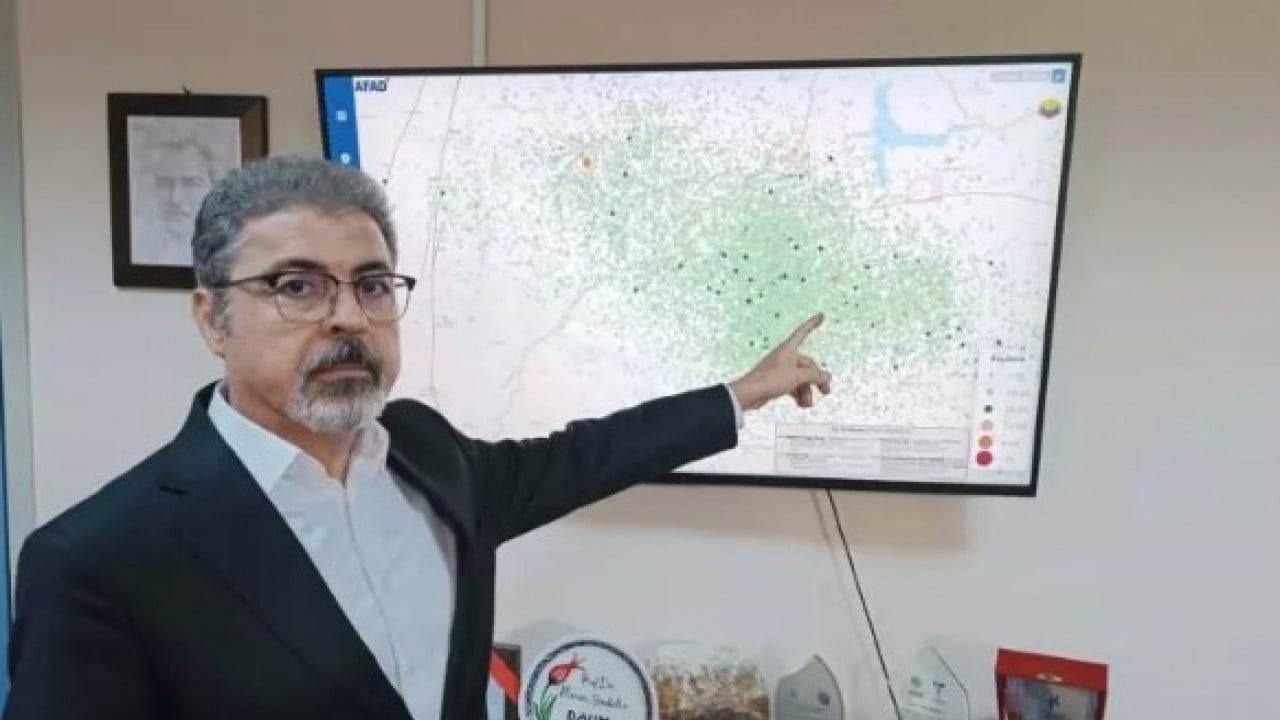 Foto - Uzman isim o bölgeyi işaret etti! 5'lik depremde hepsi yıkılabilir!