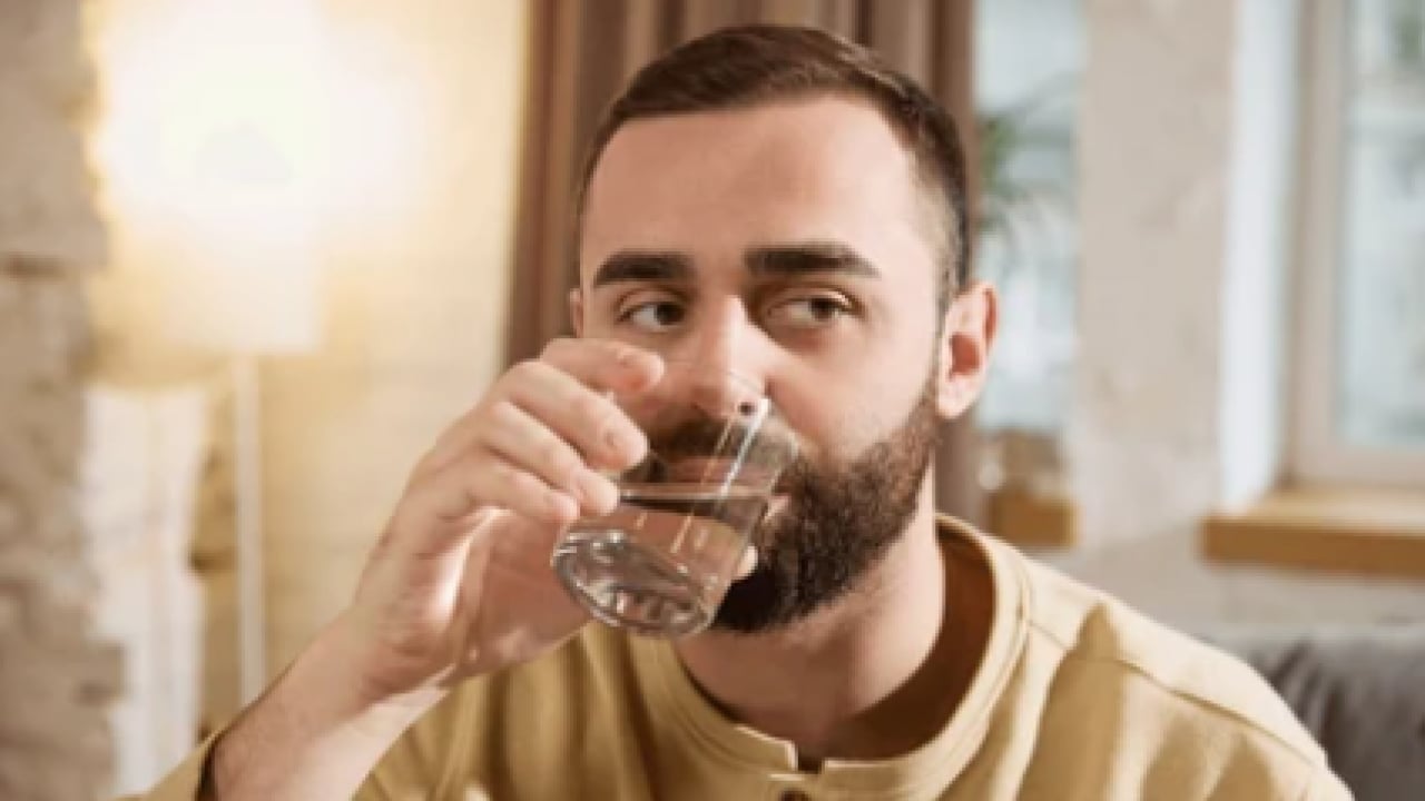 Foto - Uzman isim uyardı: Yazın bu hataları yapmayın! Susuzluk ve klima ciddi sağlık sorunlarına yol açabilir