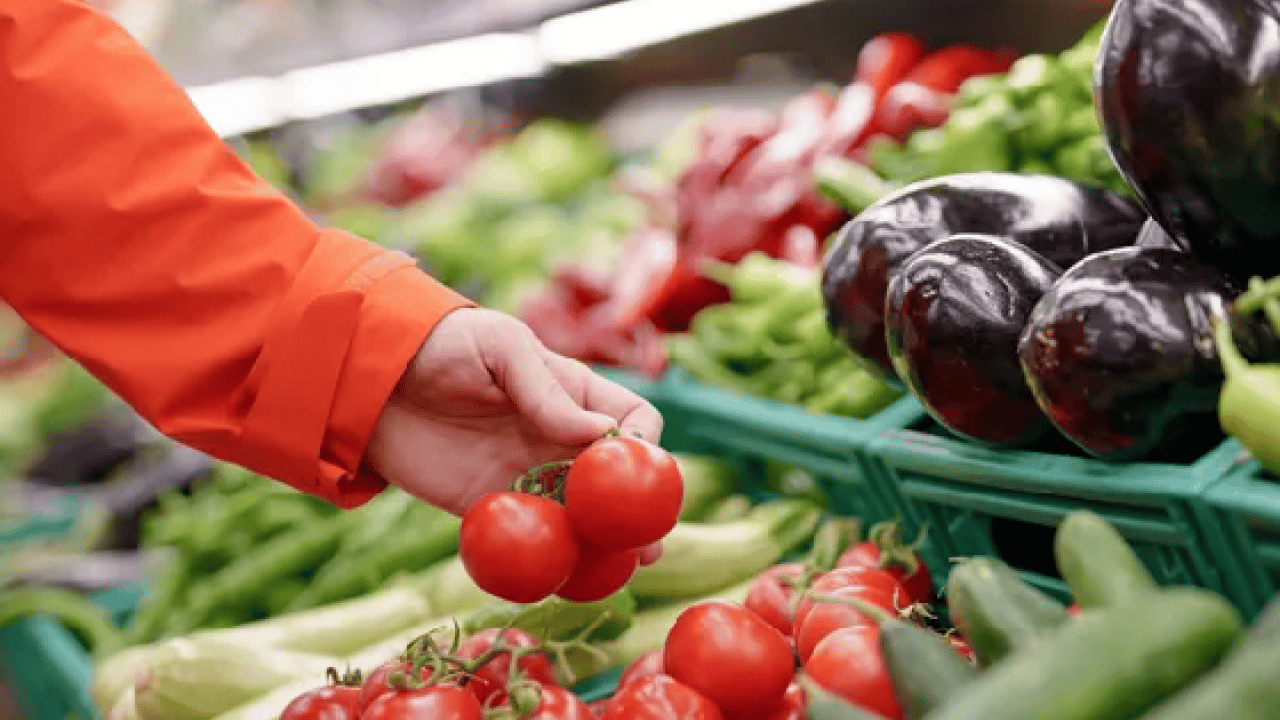 Foto - Uzmana kulak verin: Hastalıkların gizli kaynağı! Pestisitlerden kurtulmanın formülü: 1 litre suya 5 kaşık...