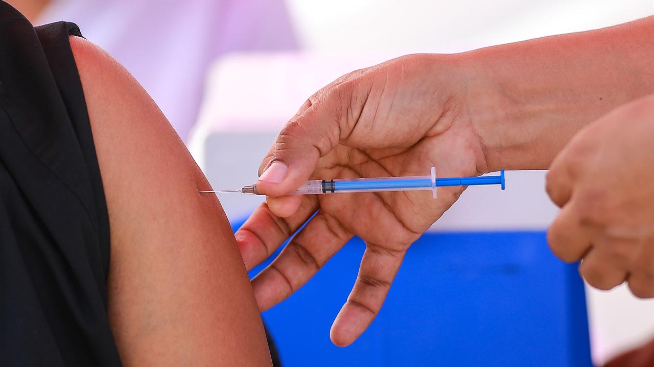 Foto - Uzmanı açıkladı: "Aşı olanlarda zatürreye bağlı ölüm riski yüzde 80 daha az"