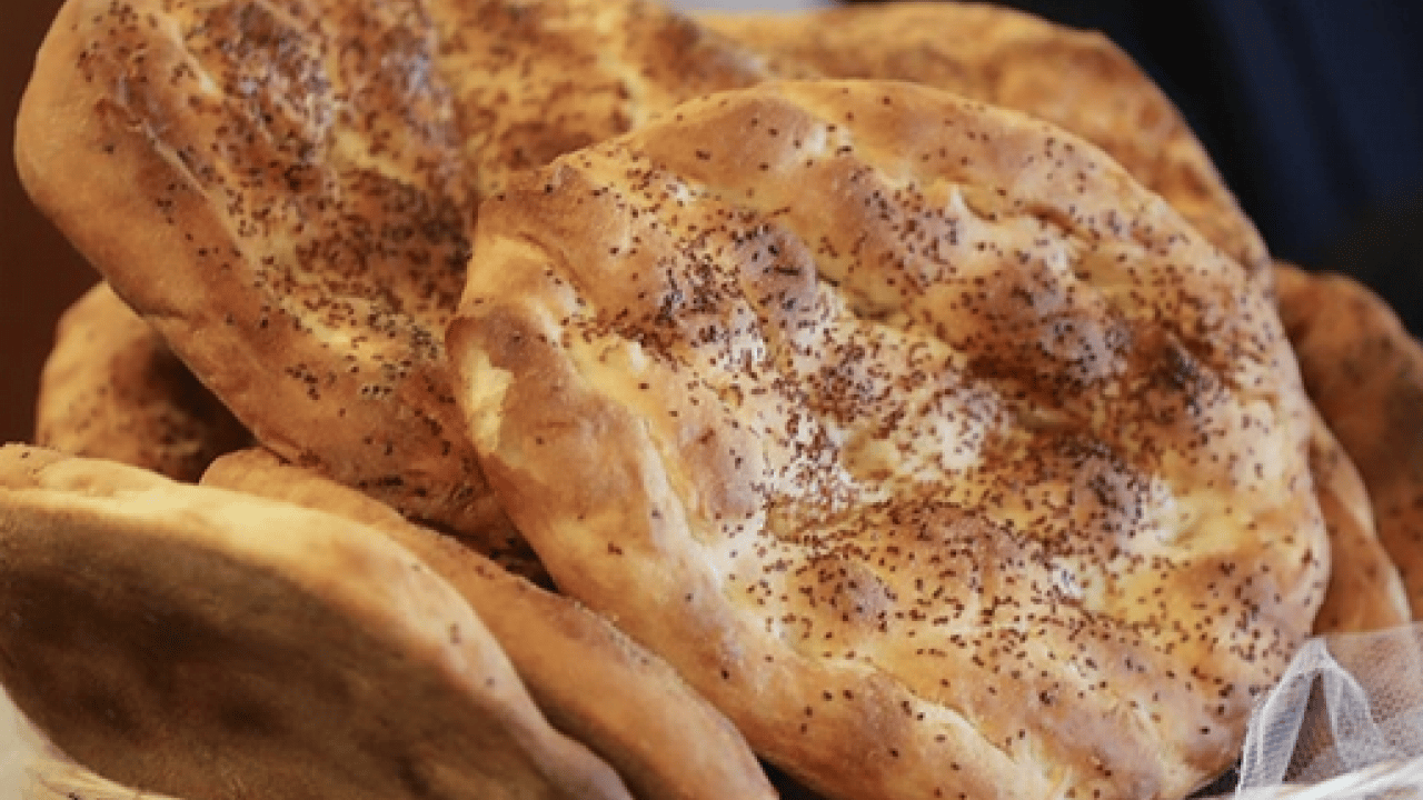 Foto - Uzmanından kilo uyarısı: Enerjiyi iftarda değil, sahurda alın! Pideyi avuç içi kadar tüketin...