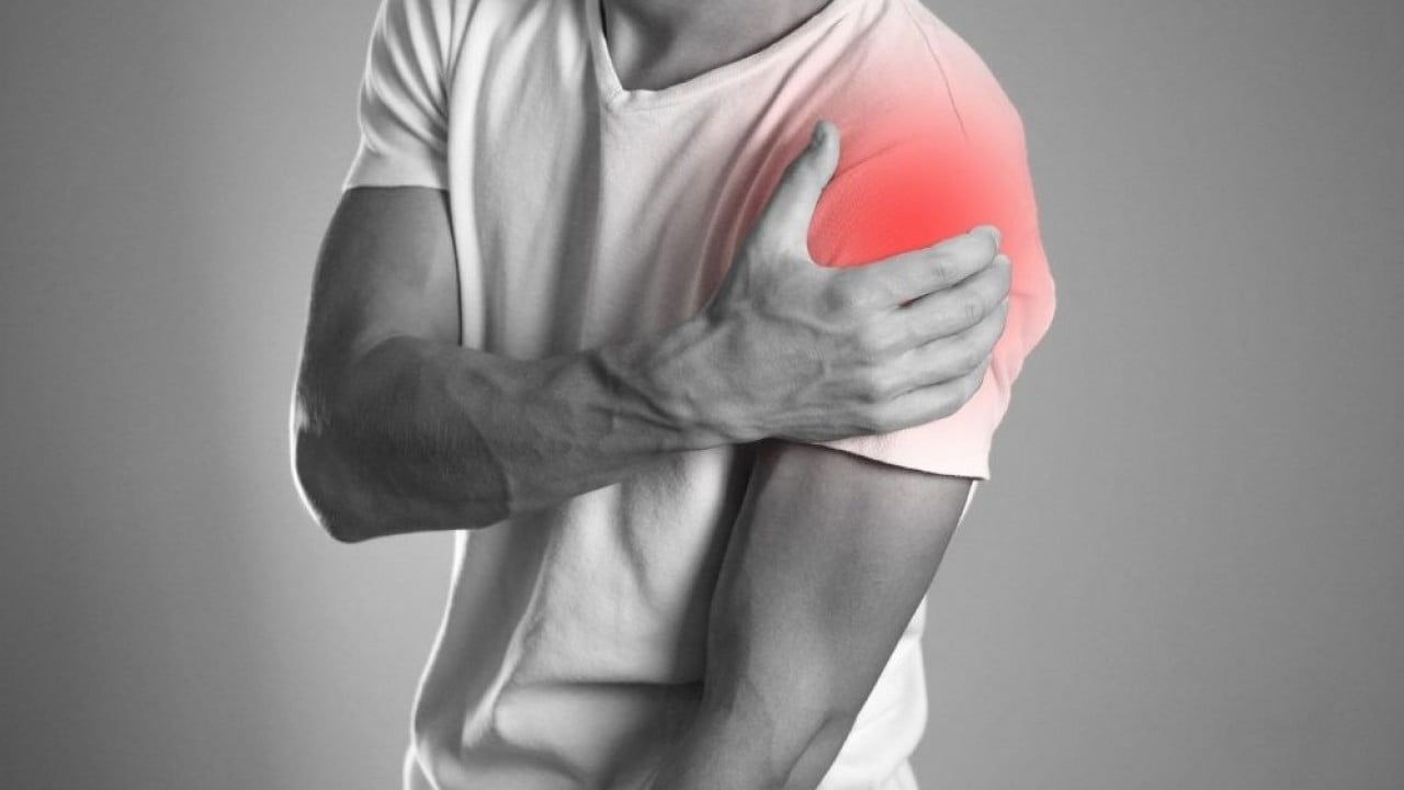 Uzmanından ‘omuz ağrısı’ uyarısı: Günlük hayatınızı zorlaştırır