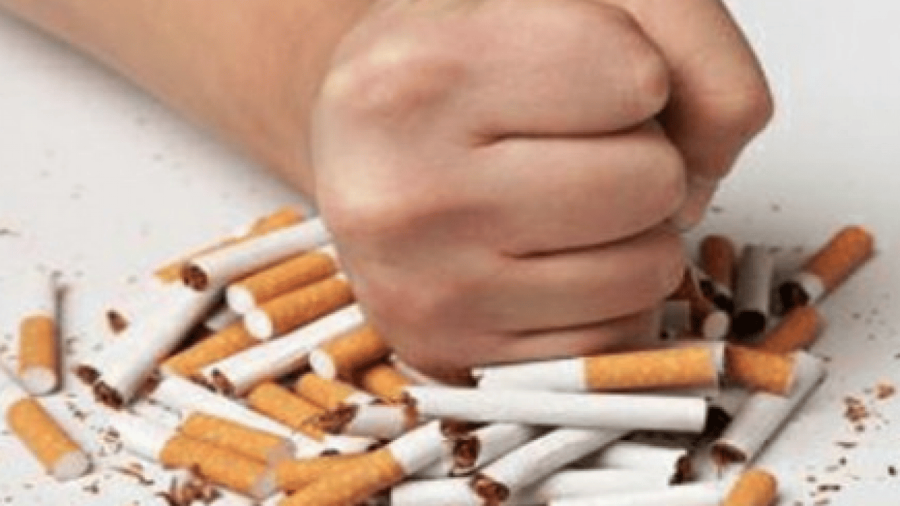 Uzmanından, 'Oruç kesinlikle sigara ile açılmamalı' uyarısı