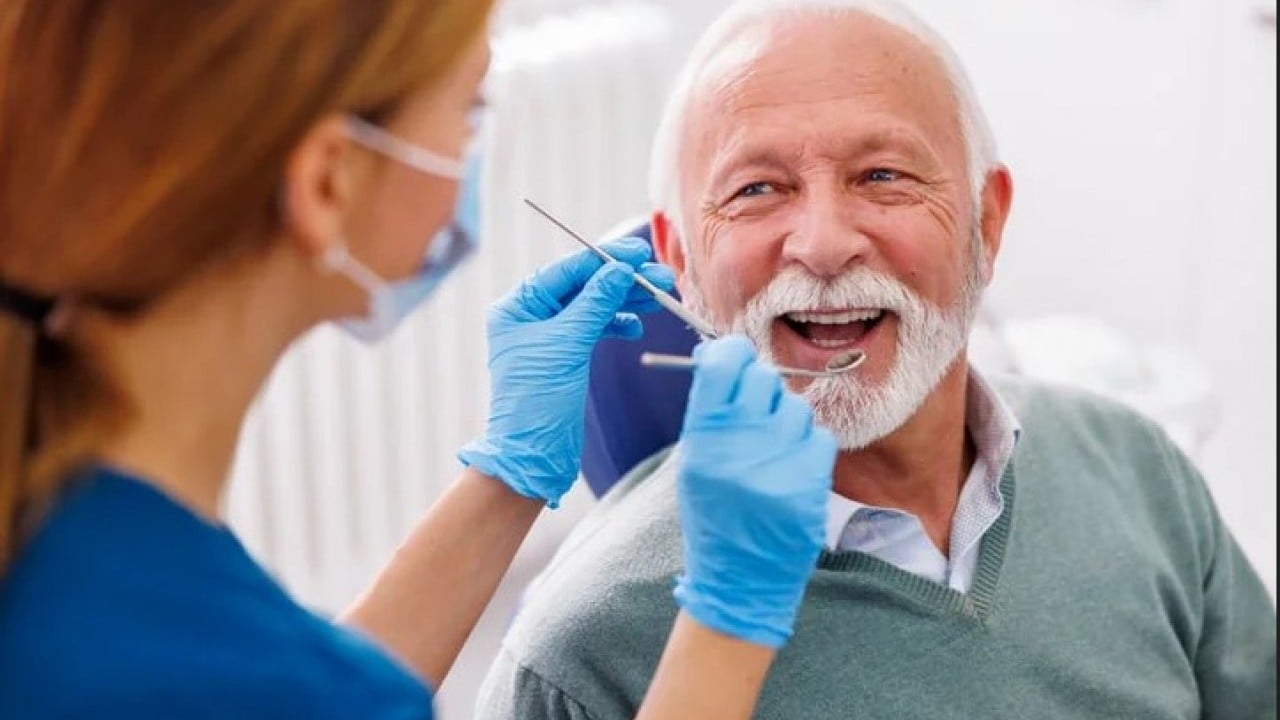 Foto - Uzmanından uyarı: Yaşlılarda kötü ağız sağlığı Alzheimer riskini 4 kat artırıyor