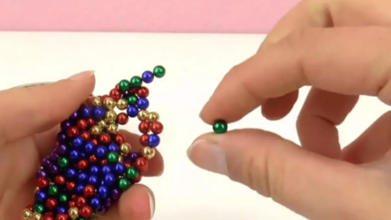 Ellerine geçmemesi lazım: İşte çocukların en kolay yuttuğu cisim!