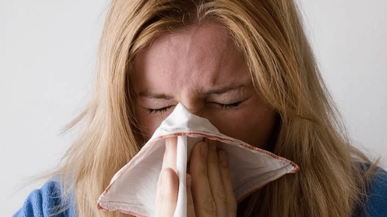 Foto - Uzmanlar büyük riski açıkladı! Geçmeyen burun akıntısına dikkat