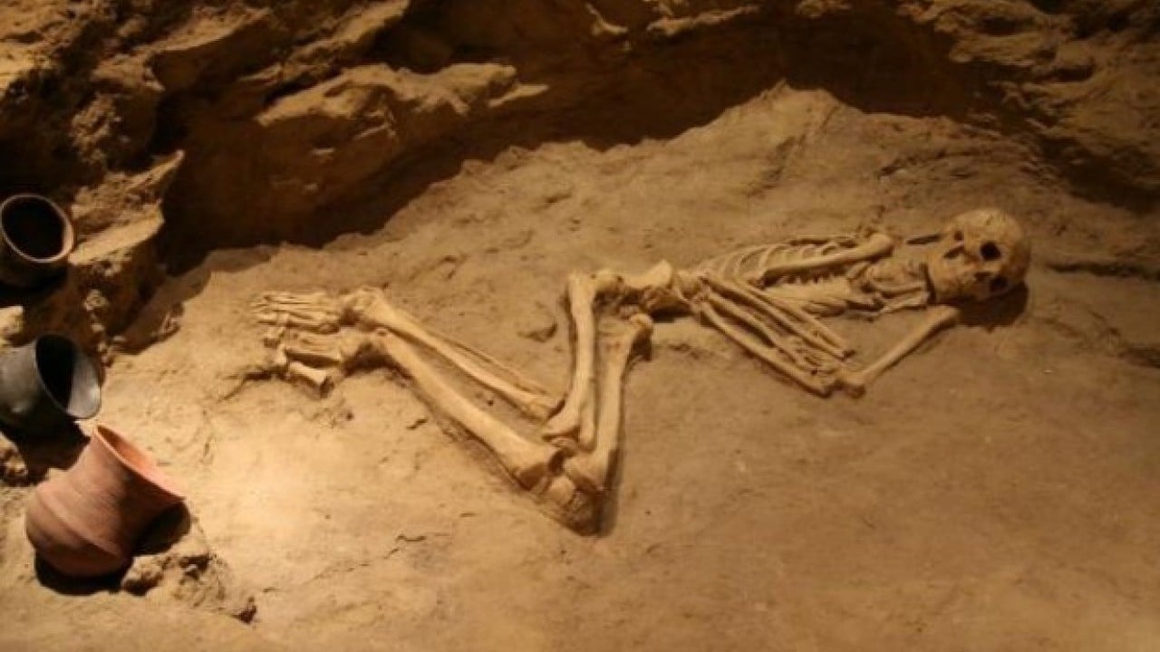 Uzmanlar önlem alınmasını istedi! Antik mezar çökmek üzere