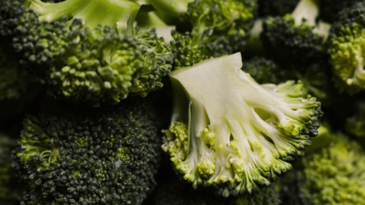 Uzmanlar ‘süper besin’i tüketmeyi öneriyor! Bir zamanlar burun kıvrılan o sebzenin faydaları şaşırtıyor