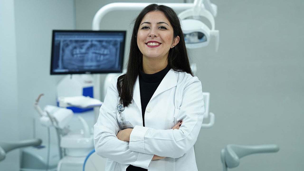 Foto - Uzmanlar üstüne basa basa uyarıyor! Bembeyaz dişlerle gelen kapkapara gelecek