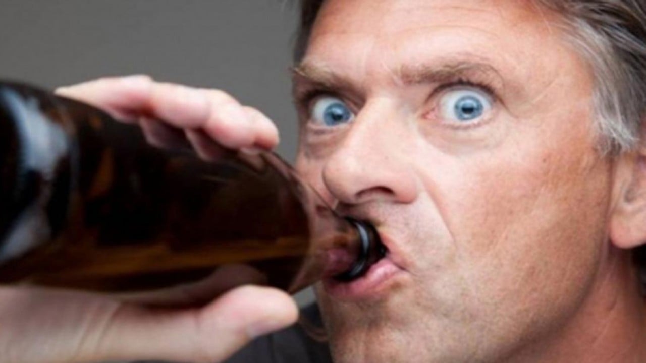 Foto - Uzmanlar uyardı! Sahte alkol gözde geri dönülmez hasarlara yol açabiliyor